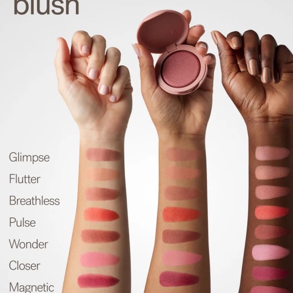 ILIA GLIMPSE Soft Focus Blurring Blush NEW UNUSED BOXED - Picture 3 of 6